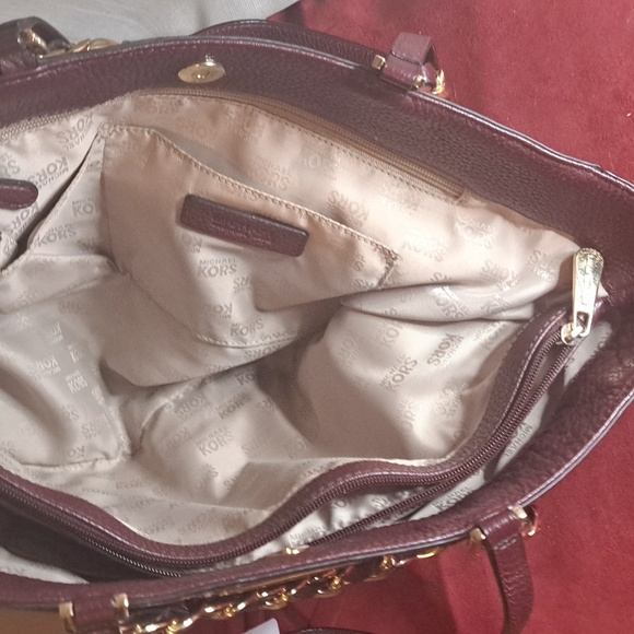 🎆SALE Michael Kors Burgundy/Merlot Pebble Leather Shoulder/Sat… - Picture 15 of 15